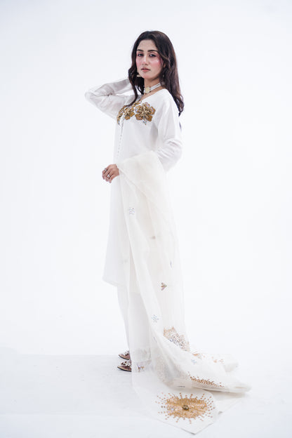 Aura - Iman Rashid